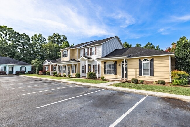Sterling Pointe Apartments