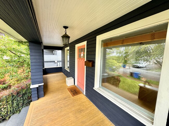 Photo - 6744 11th Ave NW