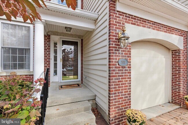 209 Westminster Pl
