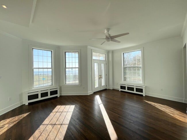 Photo - 1228 E Juneau Ave Apartment Unit 4