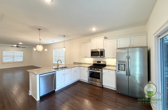 Photo - 336 Prosperity Ave