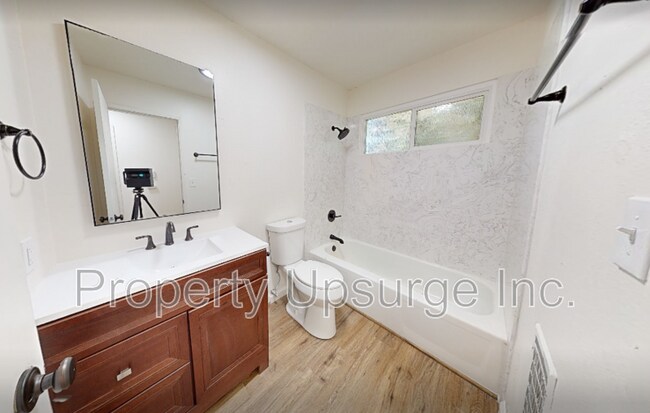 2705 Radio Ln