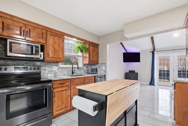 Photo - 302 SE Flagstone Dr