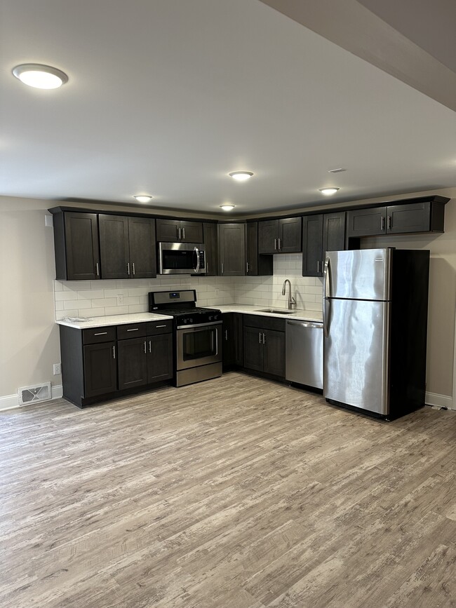 Kitchen/Dining - 1 Laura Ln Townhome