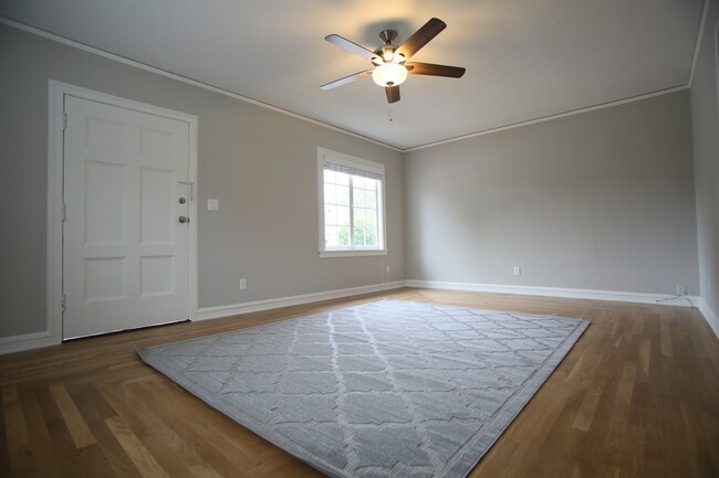 Photo - Laurel Street Triplex Unit 1307 Laurel St