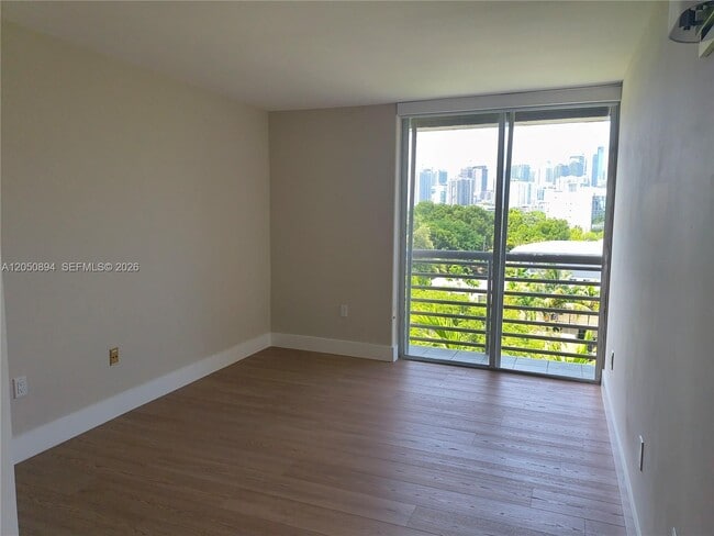 Photo - 2400 SW 3rd Ave Unit 506
