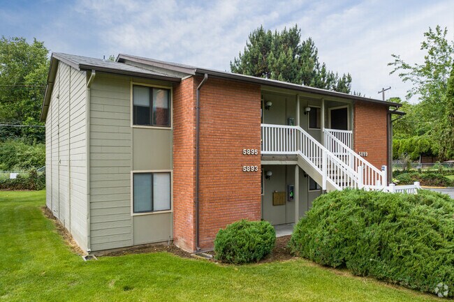 Photo - Shannon South