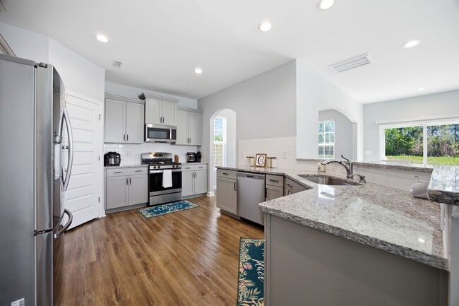Photo - 450 Hawksbill Dr