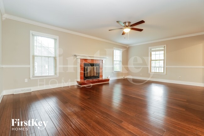 Photo - 120 Fox Chase Dr