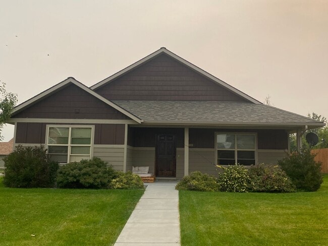 Building Photo - 3 Bed 2 Bath home in Bozeman