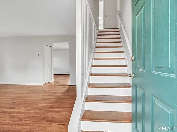 Photo - 249 Sunnyridge Ave