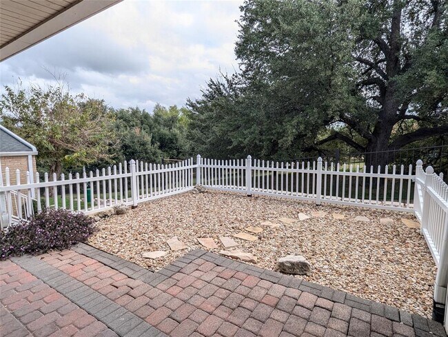 Photo - 1818 S Lakeshore Blvd Unit 7