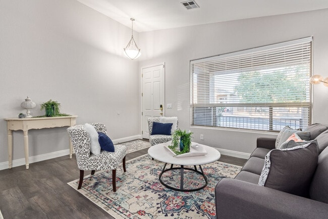 Building Photo - 414 N Merino Unit ID1247673P Rental