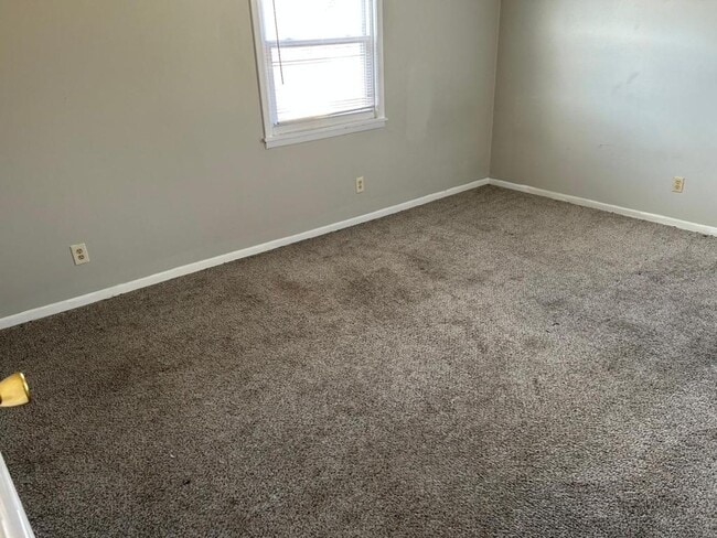 Photo - 1240 Briar Manor