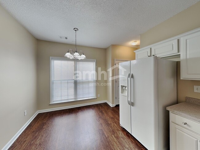 Photo - 2523 Davenham Ln