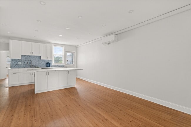 Photo - 127 Terhune Ave