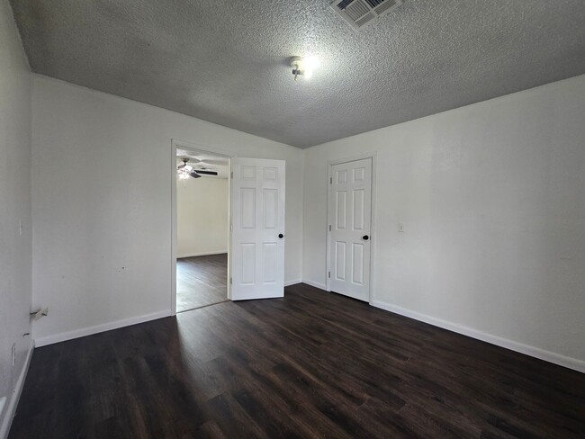 Photo - 2 Bed 1 Bath Home in Shawnee