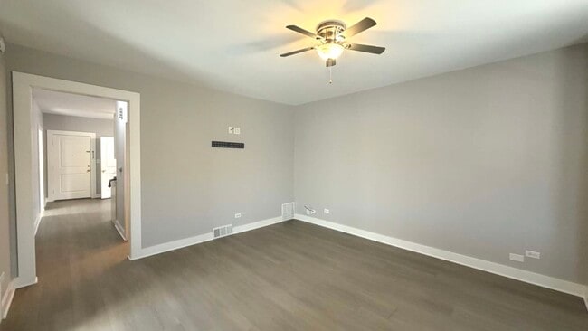 Photo - 2324 Clarence Ave Unit 2