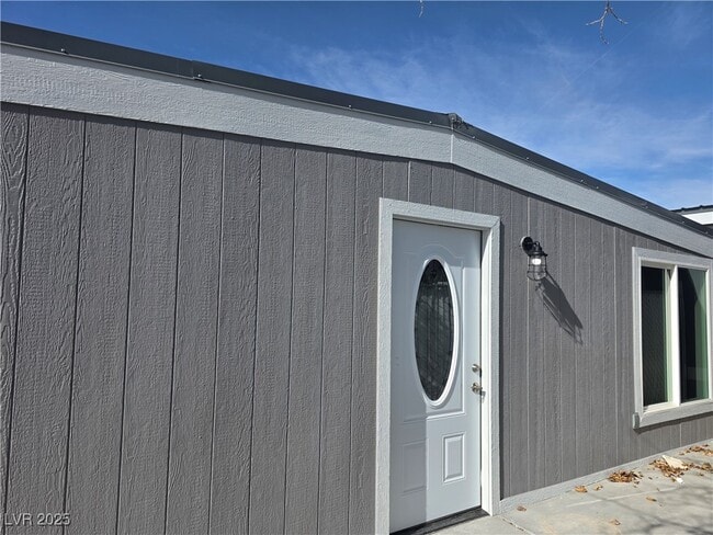 Building Photo - 1611 E Gamebird Rd Unit B