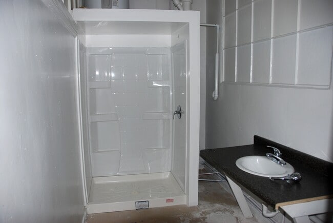 Bathroom - The Lofts at Searle
