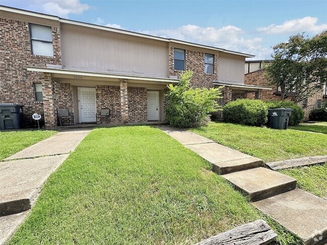 Building Photo - 1024 Southmoor Dr Unit 1026 Rental