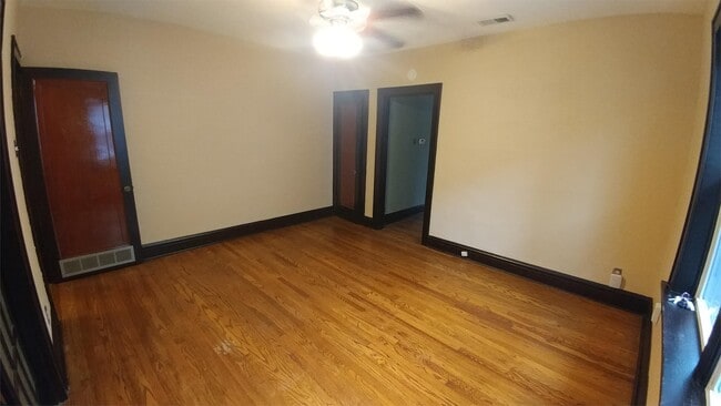 Photo - 4981A Oleatha Ave Unit 4981 A