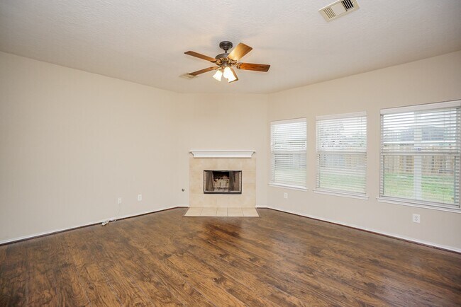 Photo - 1323 Colonial Manor Dr