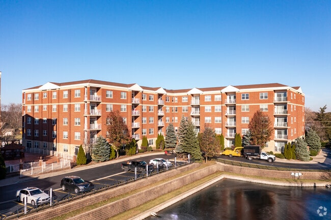 Photo - One Itasca Place