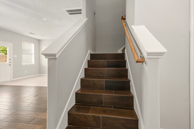 Photo - 13107 Peppergate Ln