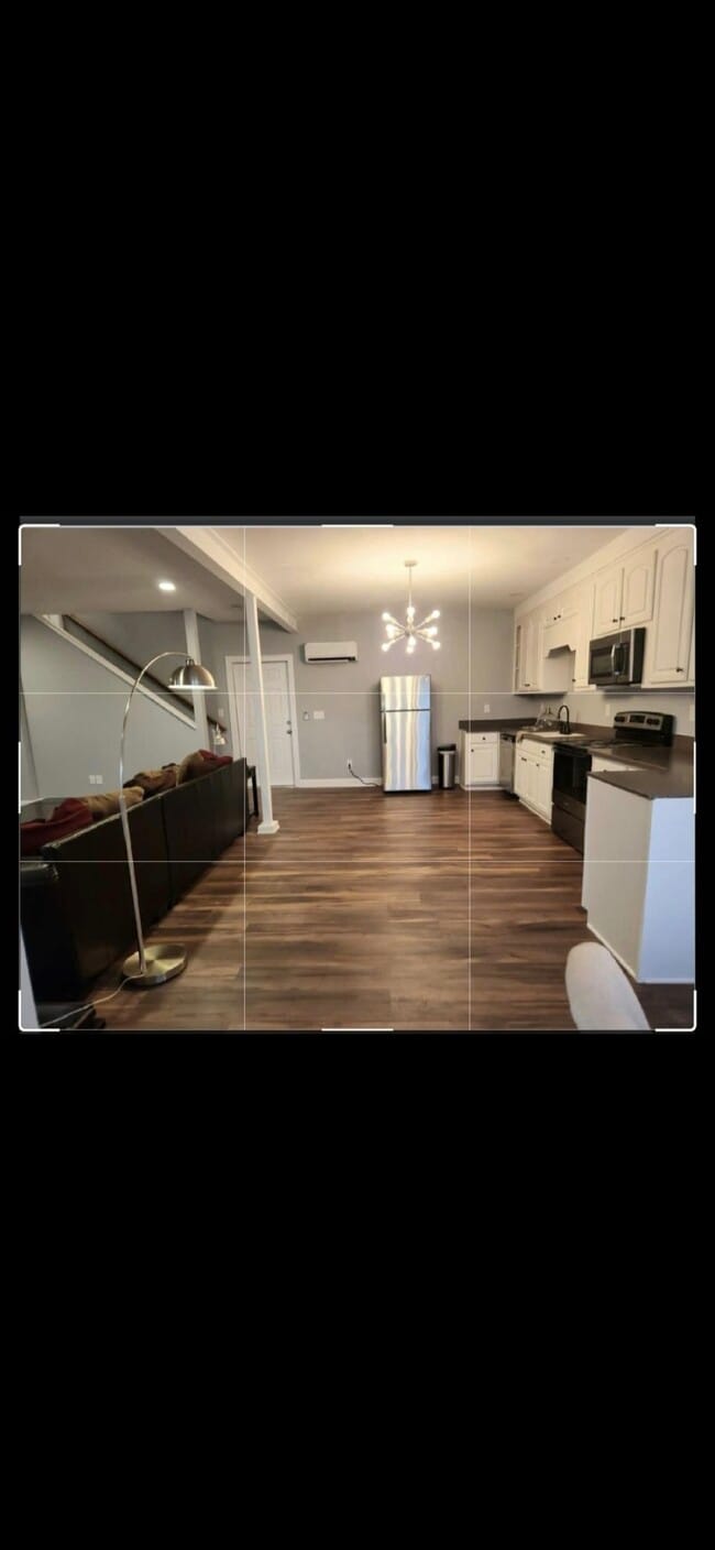 Photo - 218 Woodley Ct