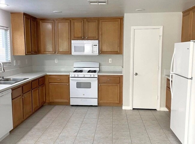 Photo - 7313 Ribbon Ridge Ave