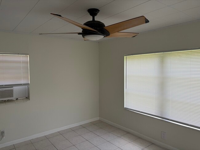 Photo - 2320 Sunrise Dr