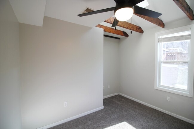 Photo - 1928 Harcum Way