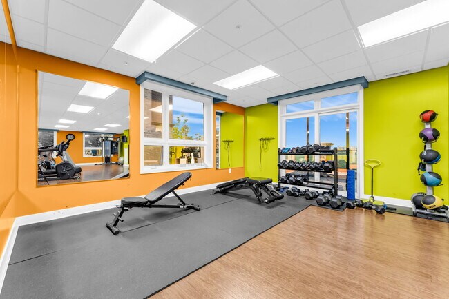 Photo - 5020 Corporate Dr Unité 401