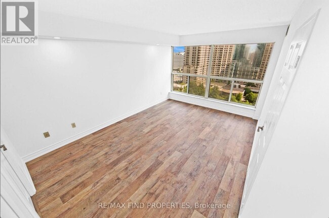 Photo - 335 Webb Dr Unit 1907