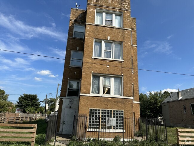 Building Photo - 1307 S Lawndale Ave Rental