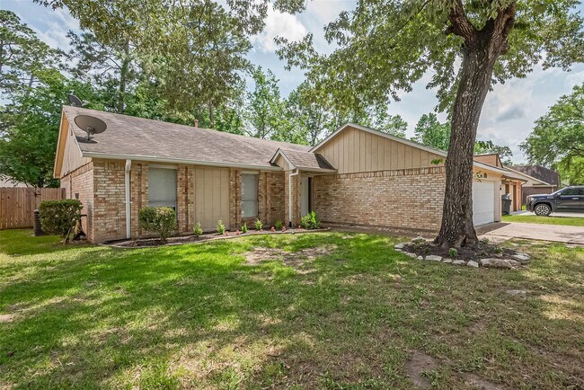 Photo - 2606 Lexington Woods Dr