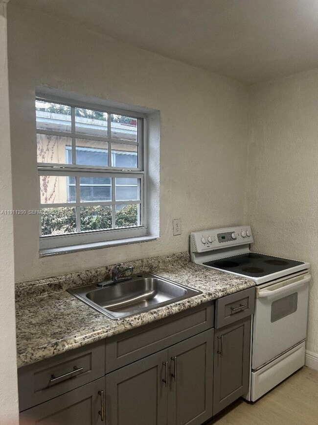 Photo - 3280 NW 51st St