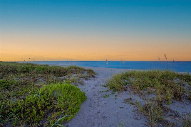 1213 S Ocean Blvd Unit 2-e
