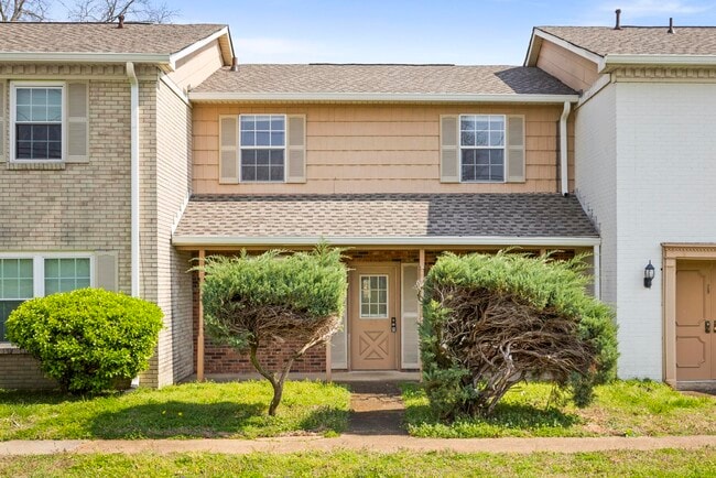 Building Photo - 1301 Neelys Bend Rd