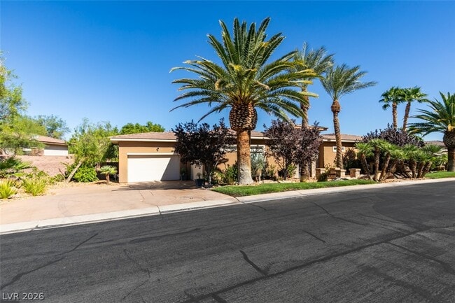 549 Regents Gate Dr