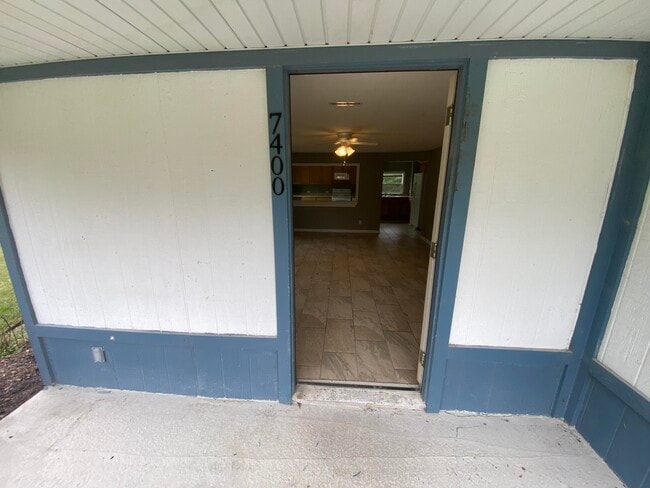 Photo - 7400 S Warren School Rd