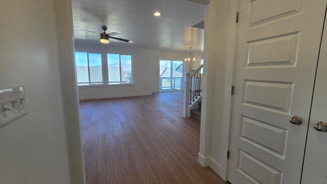 Photo - 668 Boseman Dr