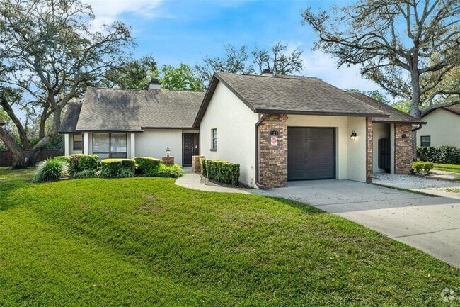 Building Photo - 123 Golf Club Dr Rental