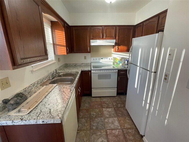 Photo - 2124 W Brooks St Unidad B