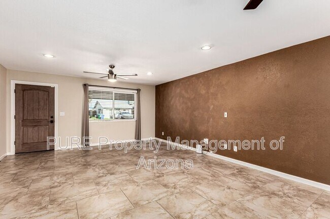 Photo - 1817 W Portobello Ave