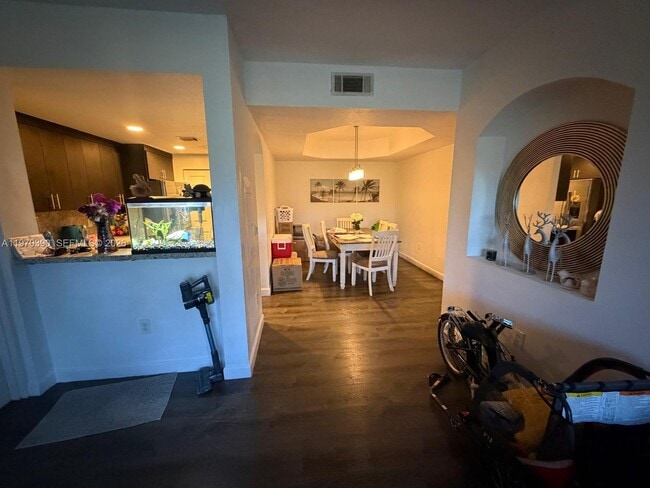 Building Photo - 6740 NW 114th Ave Unit 706