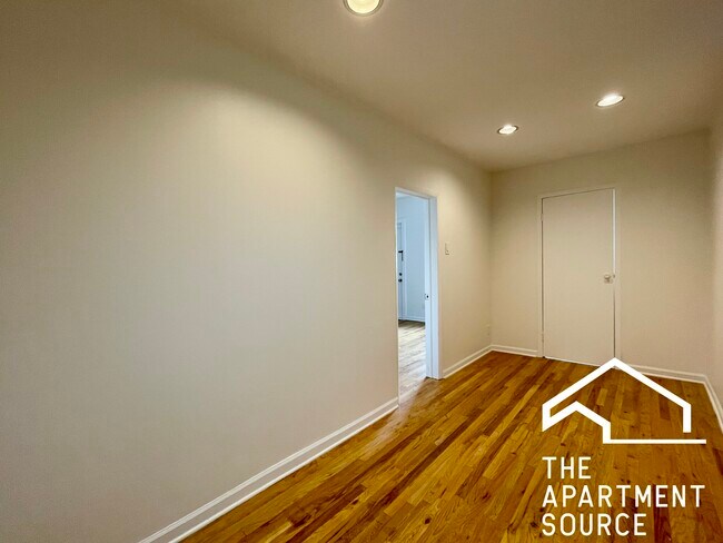 Photo - 2223 N Hoyne Ave Unit 2