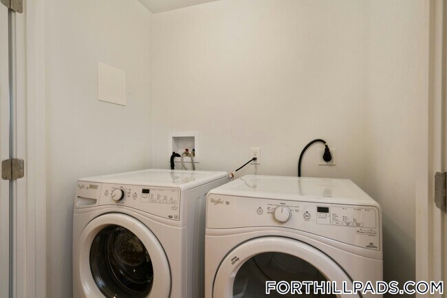 Photo - 128 Roxbury St