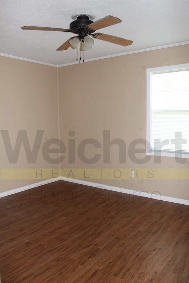Photo - 604 N 13th St